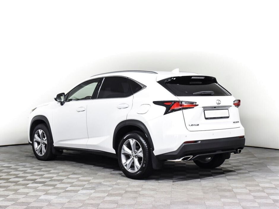 Lexus NX, 2.0 л, Вариатор, 2015 фото 6