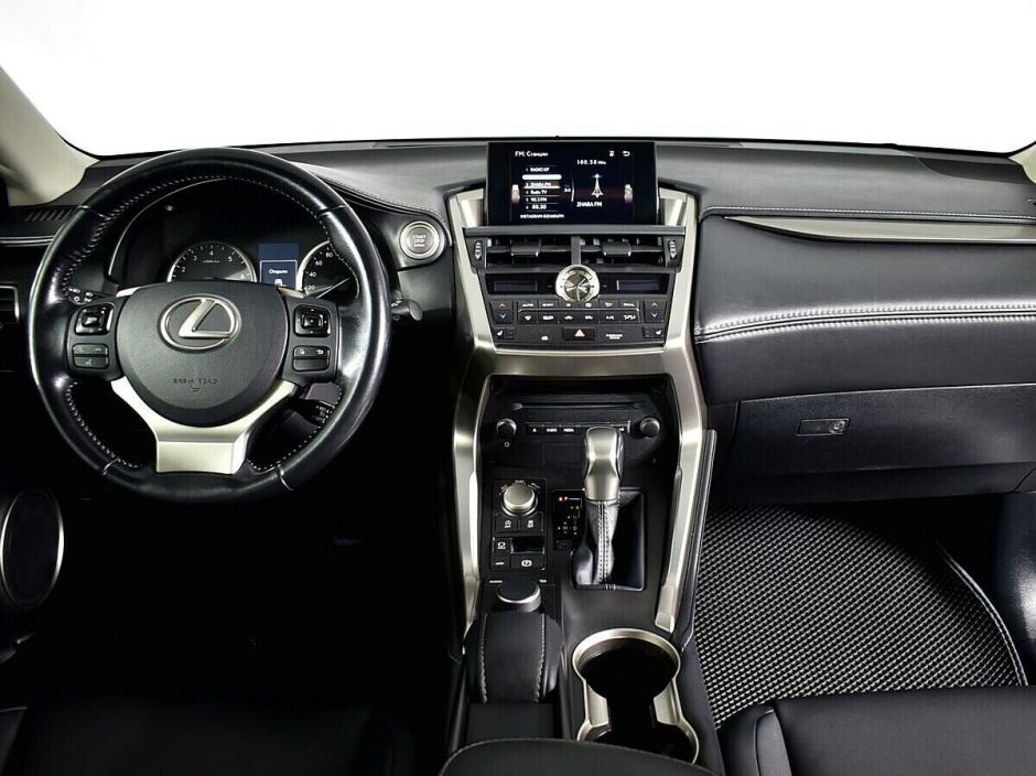 Lexus NX, 2.0 л, Вариатор, 2015 фото 9