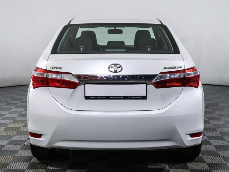 Toyota Corolla, 1.6 л, Вариатор, 2014 фото 6