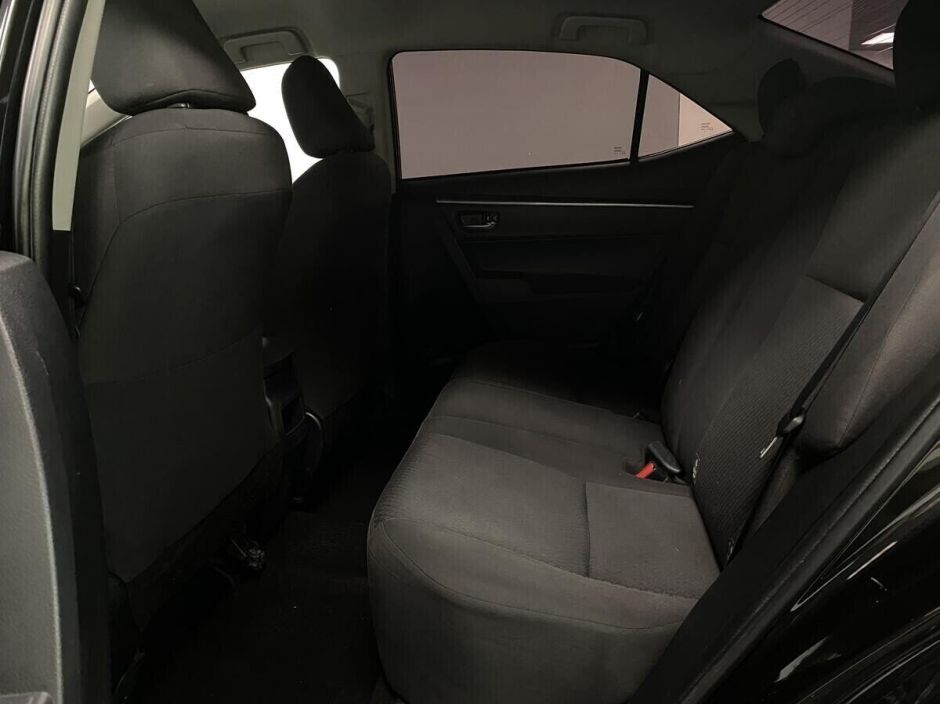 Toyota Corolla, 1.6 л, Вариатор, 2018 фото 1