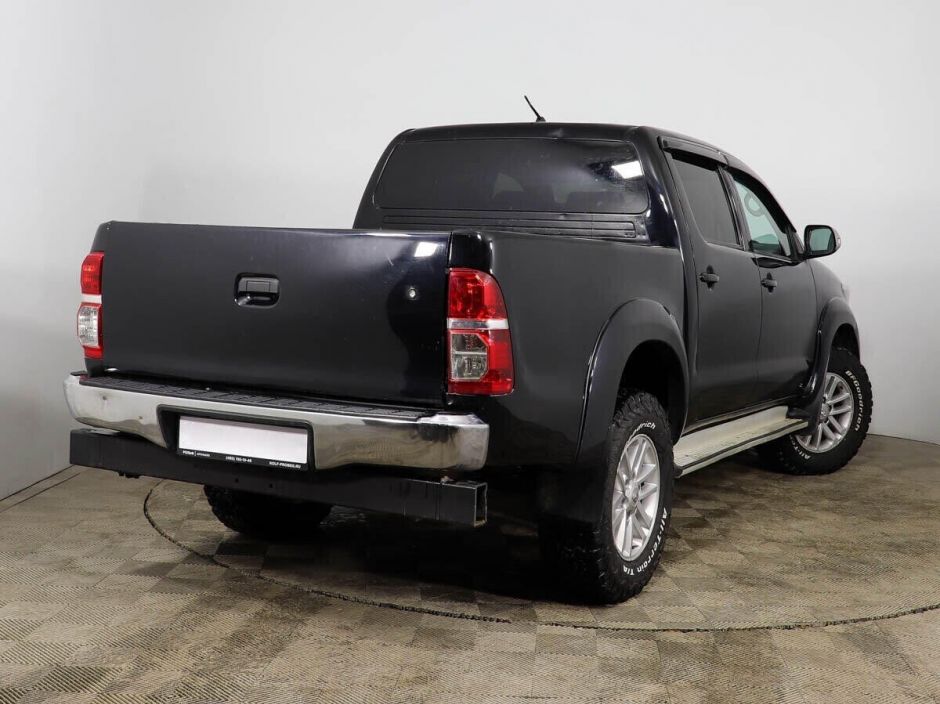 Toyota Hilux, 3.0 л, АТ, 2014 фото 4