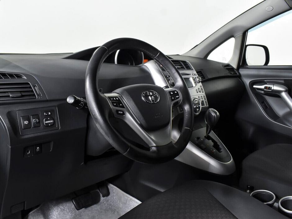 Toyota Verso, 1.8 л, Вариатор, 2011 фото 7