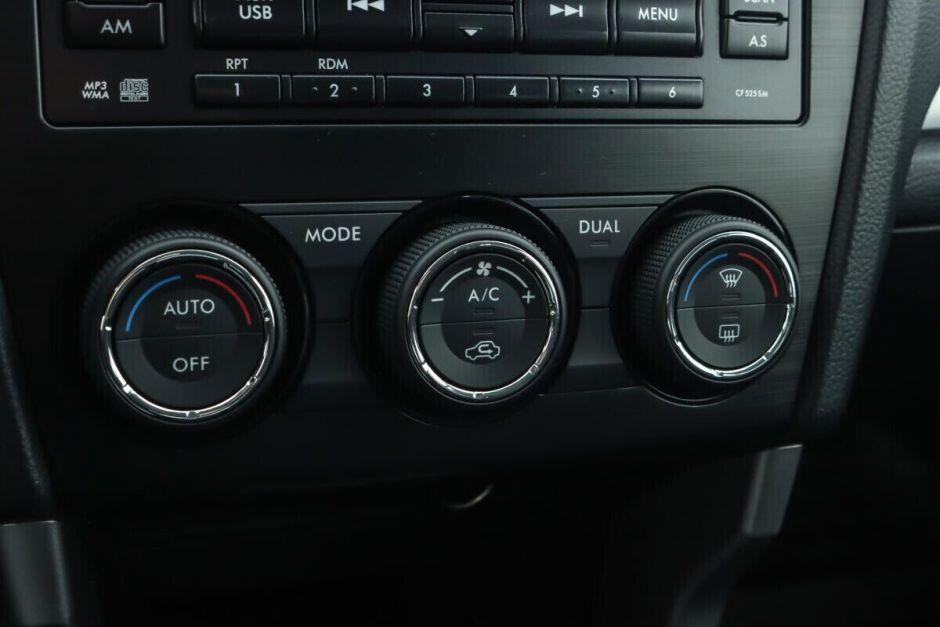 Subaru Forester, 2.0 л, Вариатор, 2013 фото 16