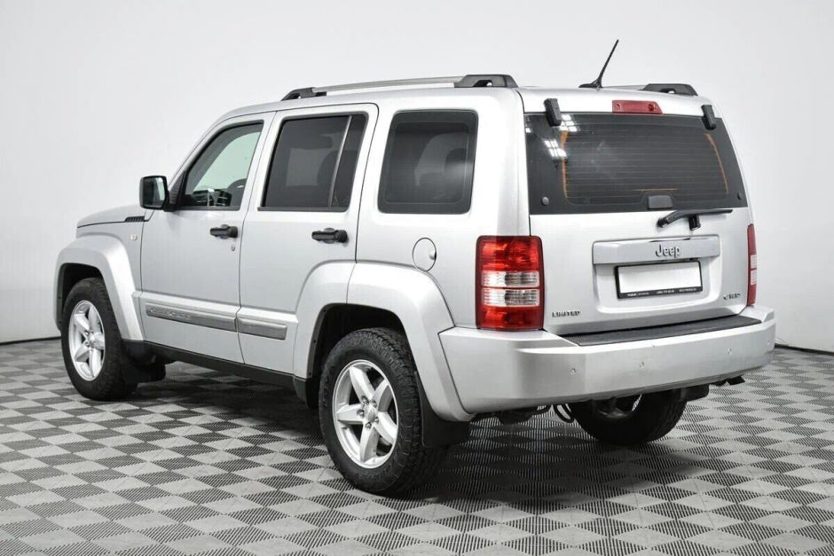 Jeep Cherokee, 2.8 л, АТ, 2012 фото 6