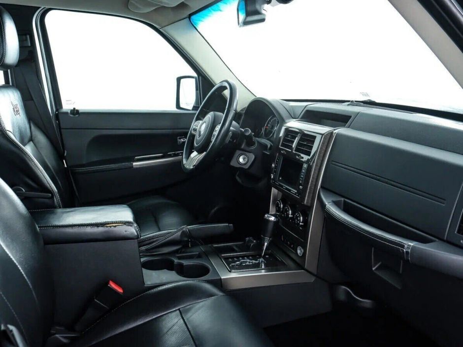Jeep Cherokee, 3.7 л, АТ, 2011 фото 10
