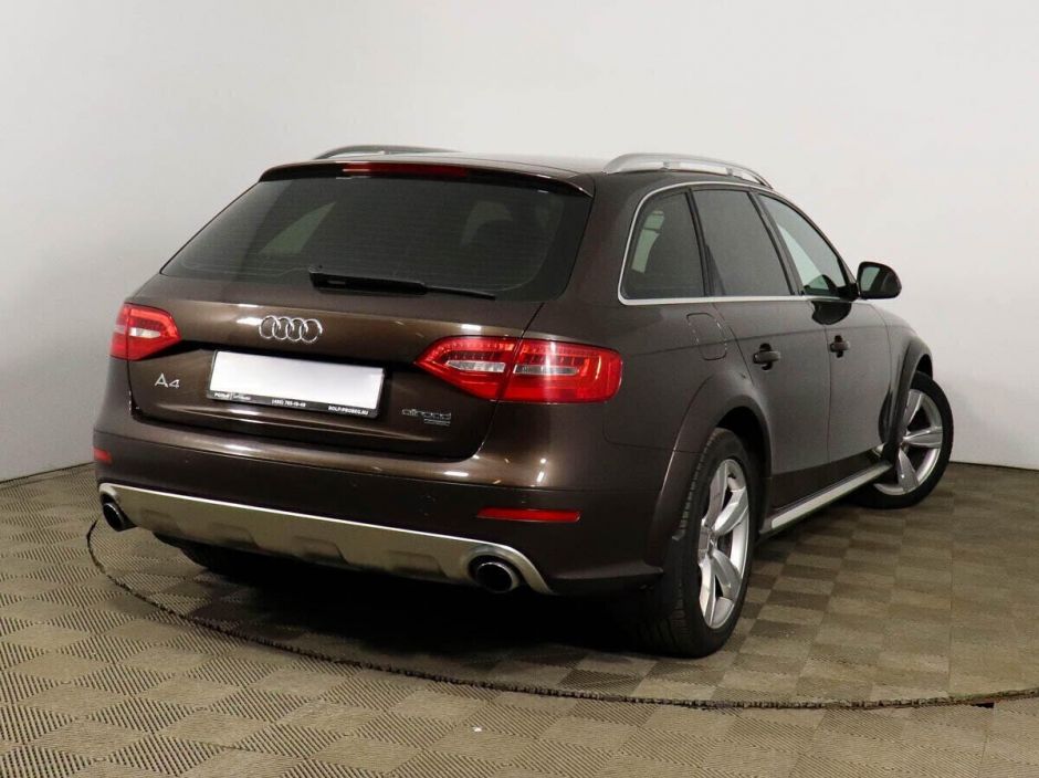 Audi A4, 2.0 л, Вариатор, 2013 фото 4