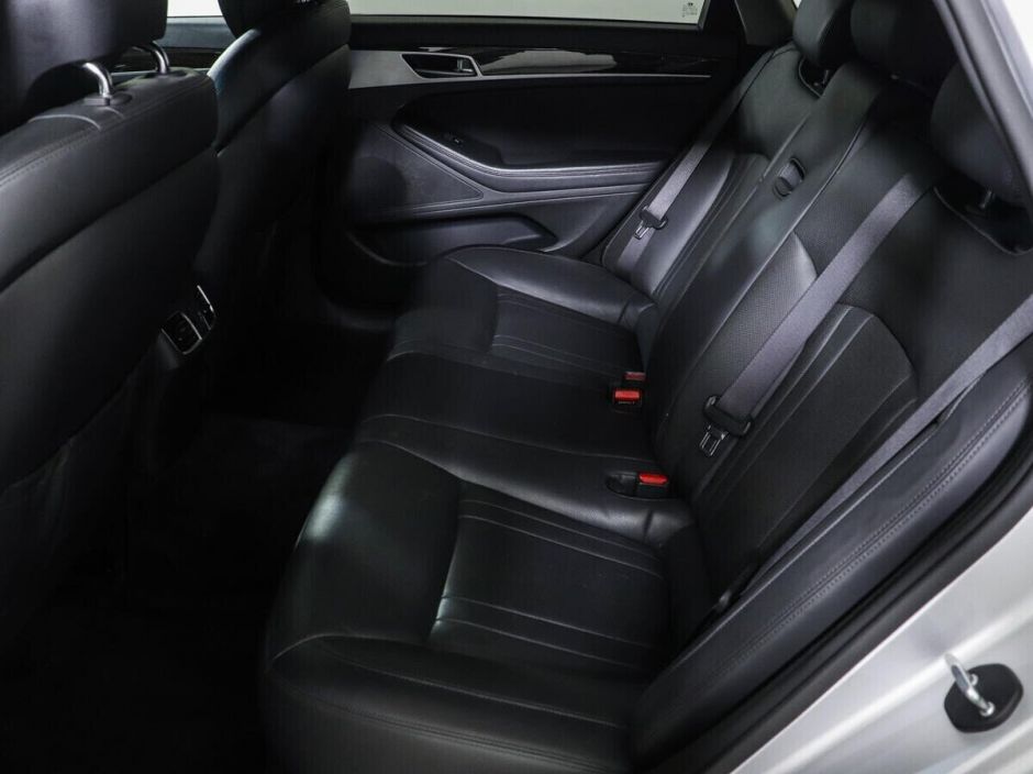 Hyundai Genesis, 3.0 л, АТ, 2015 фото 1