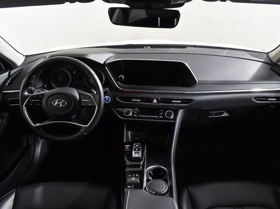 Hyundai Sonata, 2.0 л, АТ, 2020 фото 8