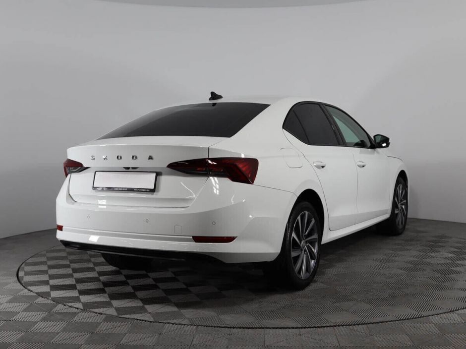 Skoda Octavia, 1.4 л, АТ, 2021 фото 4