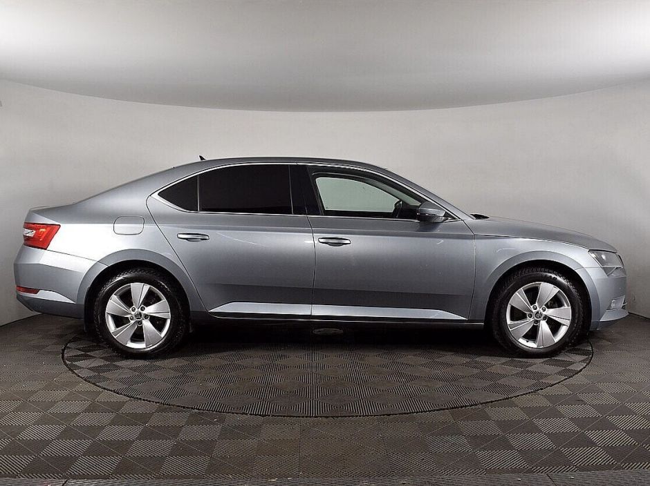 Skoda Superb, 1.4 л, Робот, 2017 фото 6