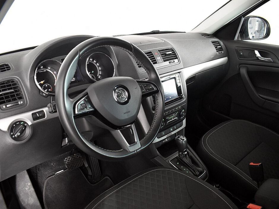 Skoda Yeti, 1.8 л, Робот, 2016 фото 10
