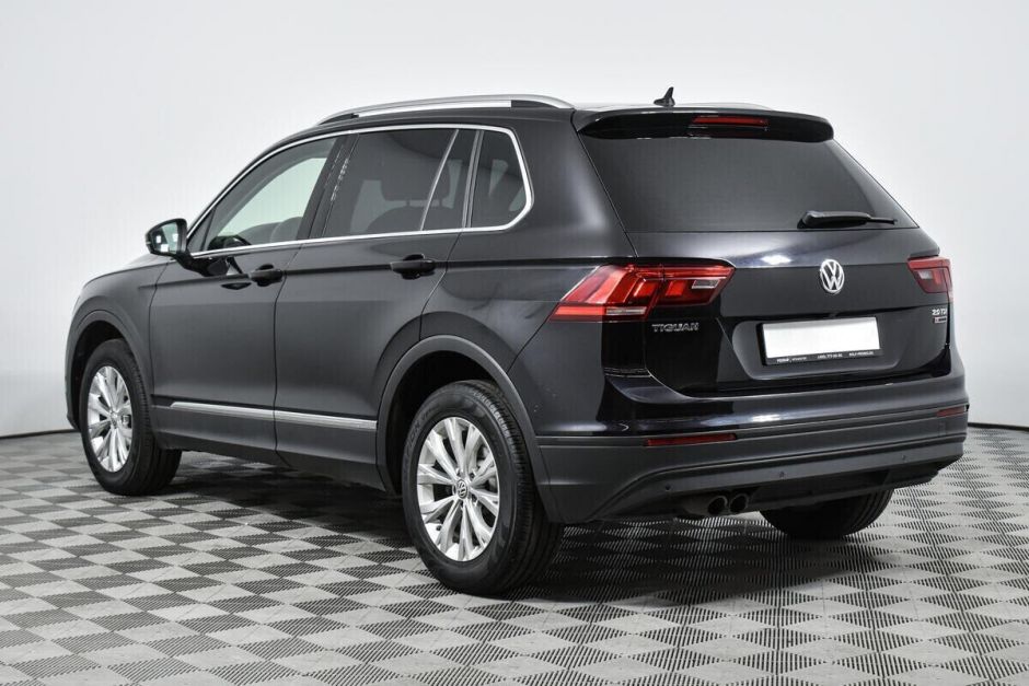 Volkswagen Tiguan, 2.0 л, Робот, 2018 фото 6