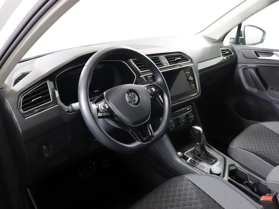 Volkswagen Tiguan, 2.0 л, Робот, 2016 фото 7
