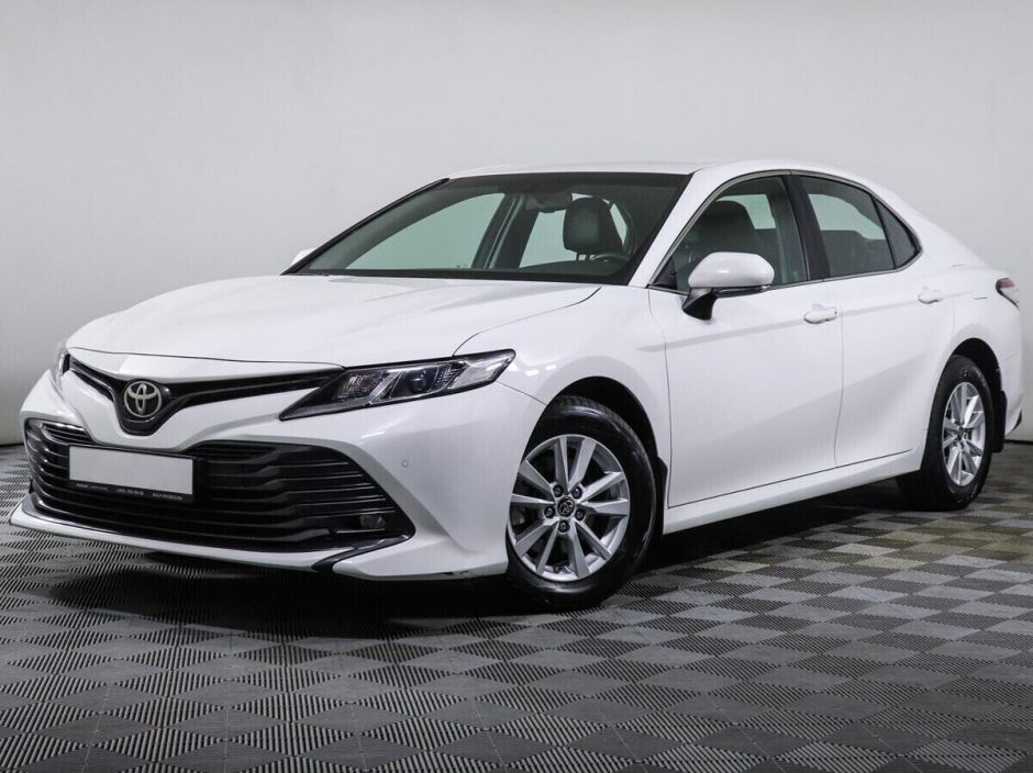 Toyota Camry, 2.0 л, АТ, 2018 фото 3