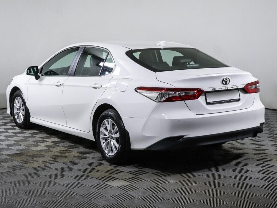 Toyota Camry, 2.0 л, АТ, 2018 фото 6