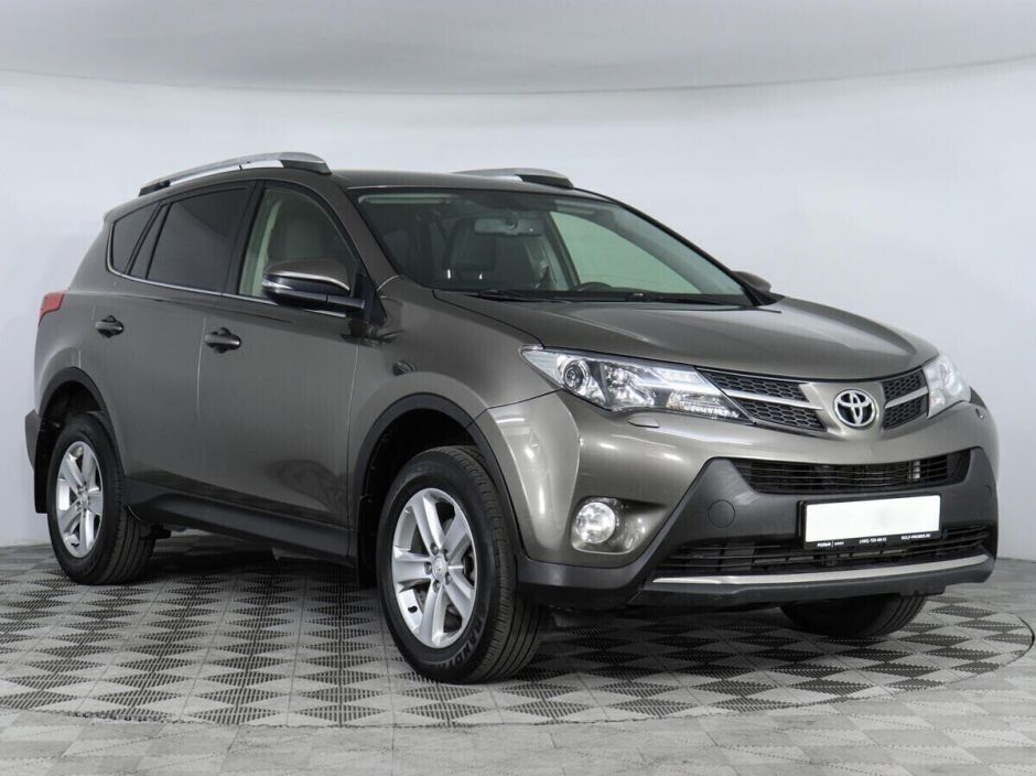 Toyota RAV4, 2.2 л, АТ, 2015 фото 5