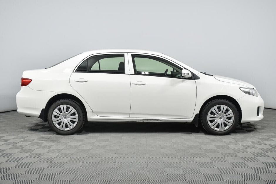 Toyota Corolla, 1.6 л, АТ, 2011 фото 6