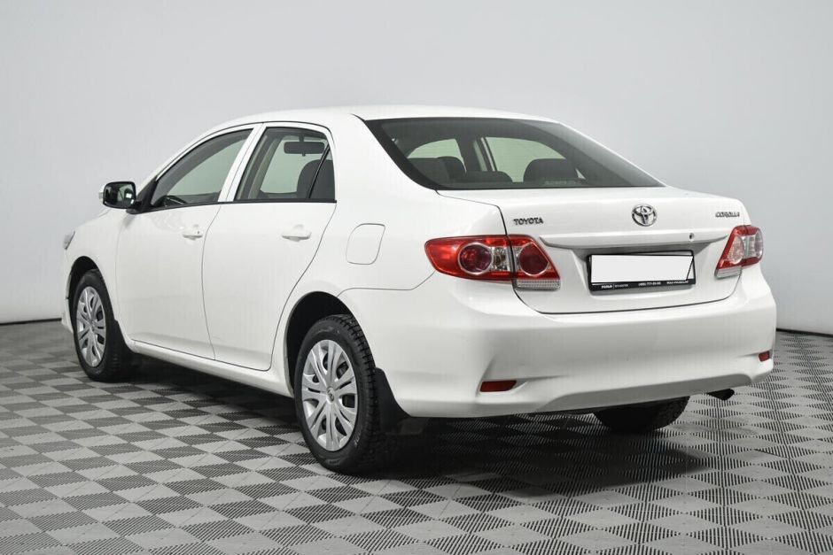 Toyota Corolla, 1.6 л, АТ, 2011 фото 9
