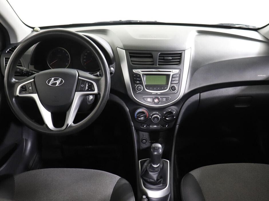 Hyundai Solaris, 1.4 л, МТ, 2012 фото 14