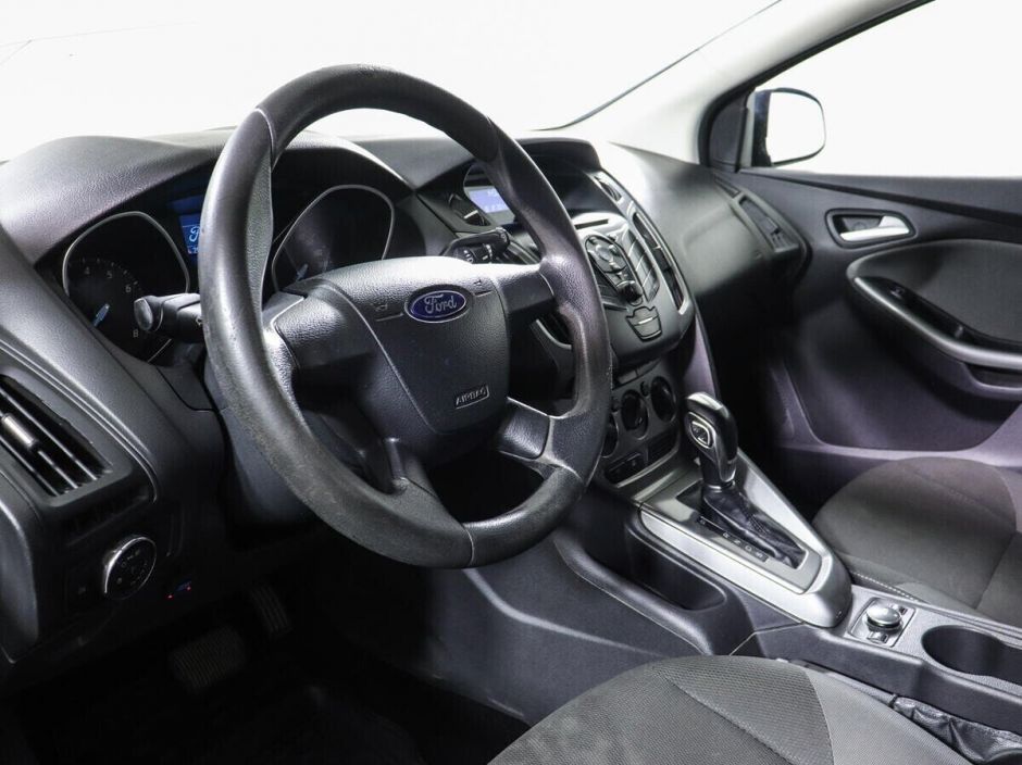 Ford Focus, 1.6 л, Робот, 2012 фото 2