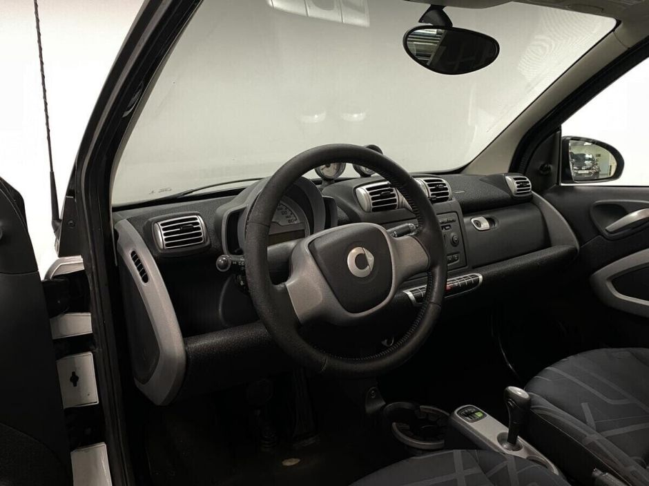 Smart Fortwo, 1.0 л, Робот, 2009 фото 11
