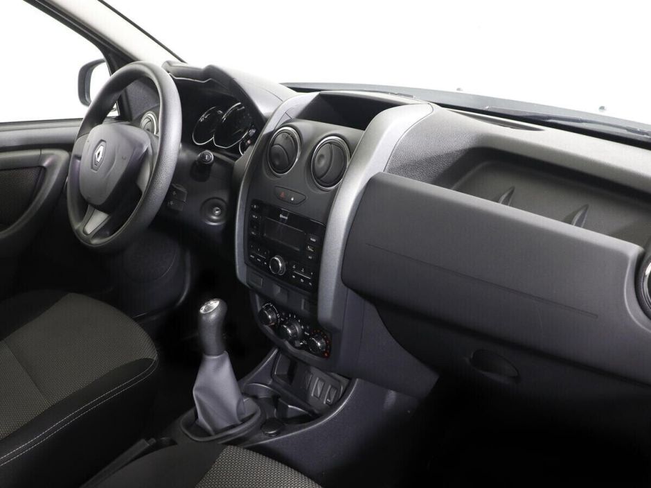 Renault Duster, 1.6 л, МТ, 2017 фото 11