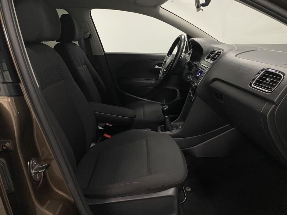 Volkswagen Polo, 1.6 л, МТ, 2017 фото 15