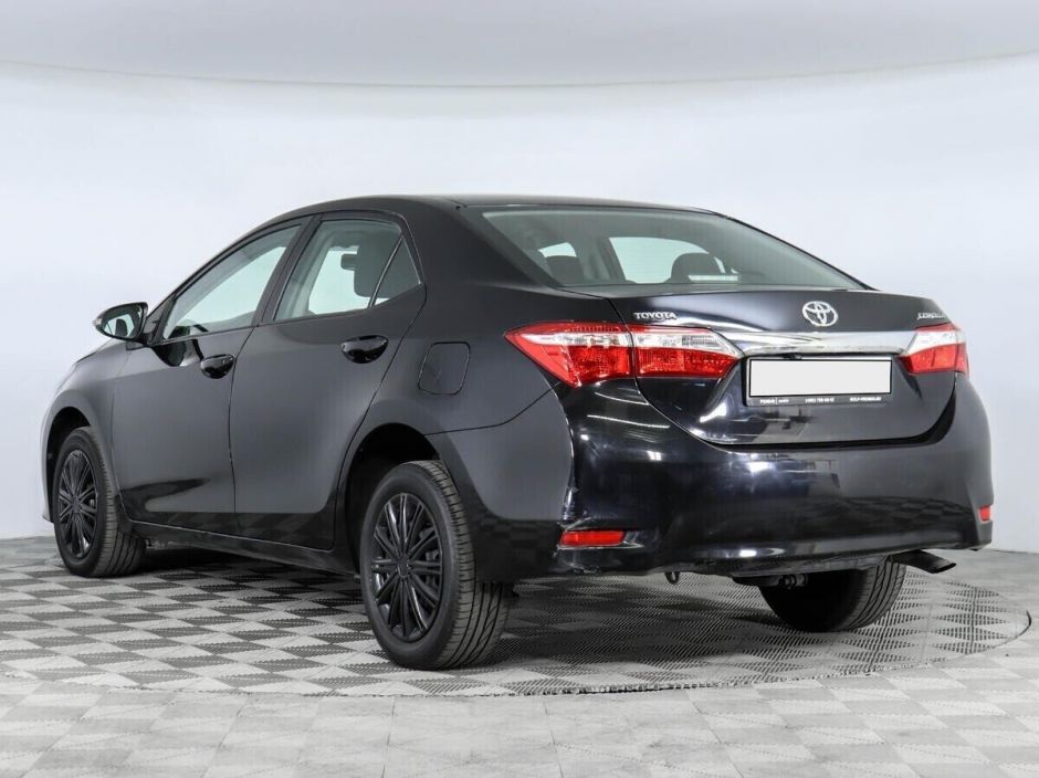 Toyota Corolla, 1.6 л, Вариатор, 2013 фото 9