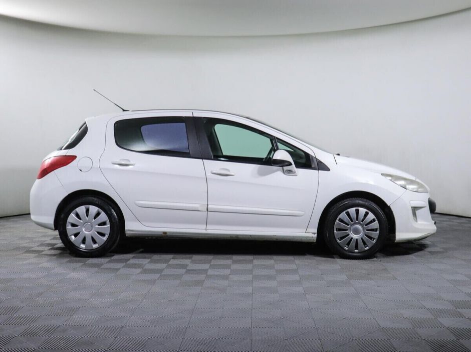Peugeot 308, 1.6 л, АТ, 2010 фото 6