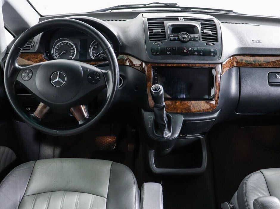 Mercedes-Benz Viano, 3.5 л, АТ, 2010 фото 8