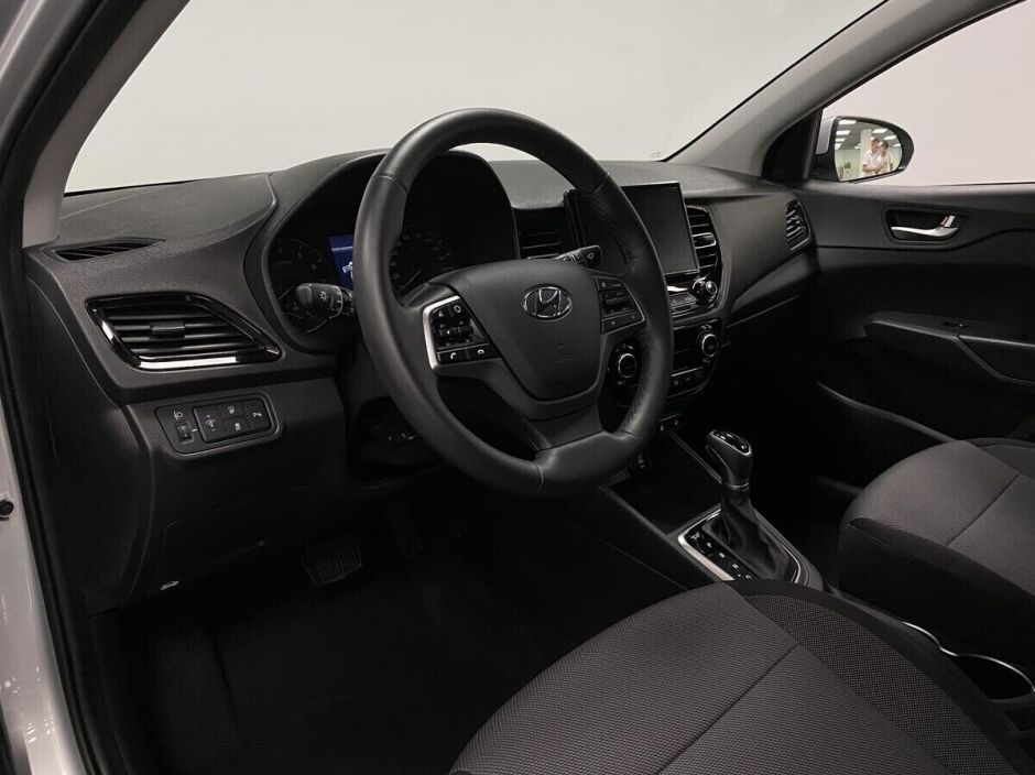 Hyundai Solaris, 1.6 л, АТ, 2021 фото 11