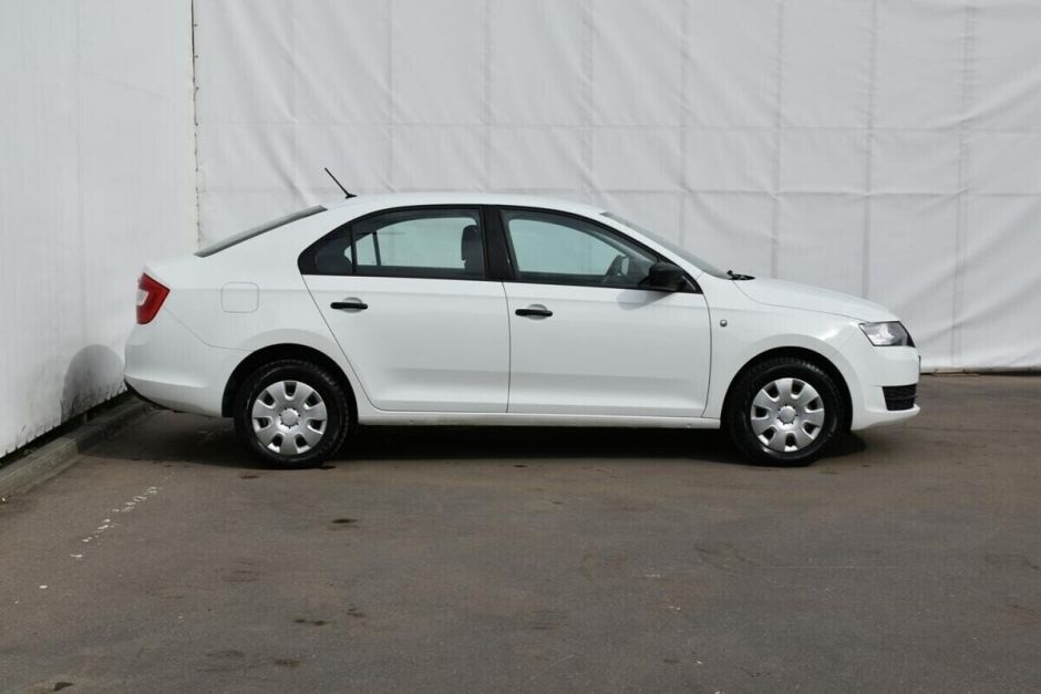 Skoda Rapid, 1.6 л, МТ, 2015 фото 6
