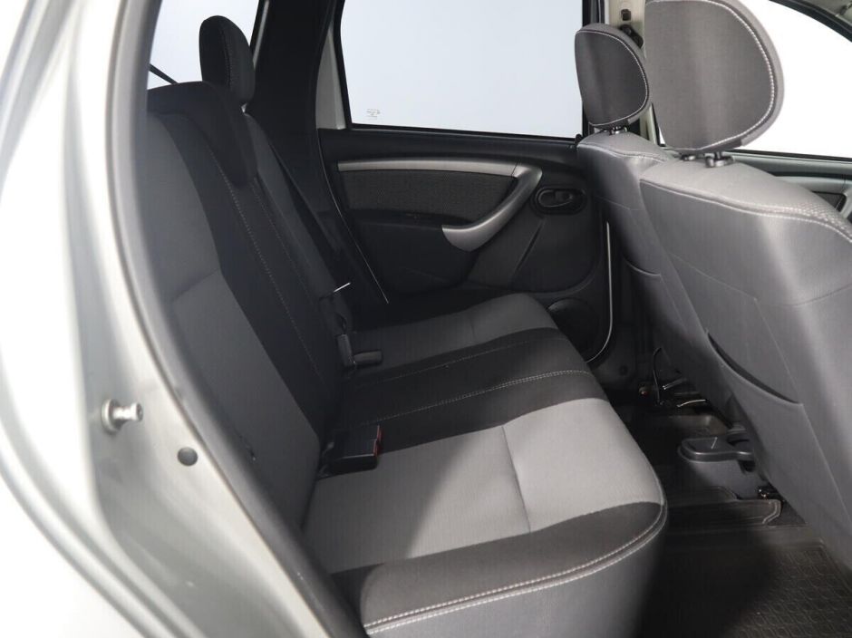 Renault Duster, 2.0 л, АТ, 2014 фото 2