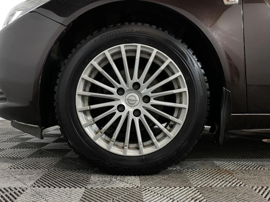 Opel Insignia, 1.6 л, МТ, 2011 фото 1