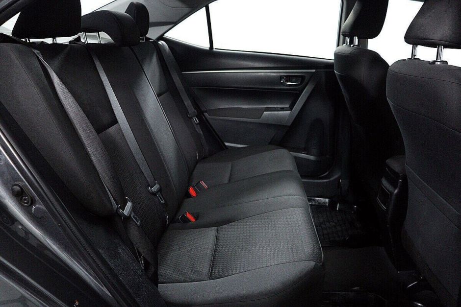 Toyota Corolla, 1.6 л, Вариатор, 2014 фото 13