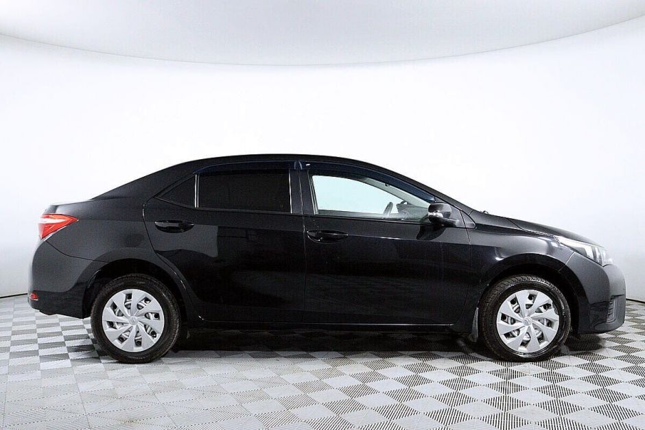 Toyota Corolla, 1.6 л, МТ, 2013 фото 6