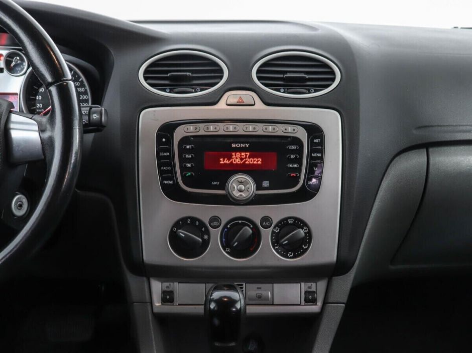 Ford Focus, 1.6 л, АТ, 2010 фото 14