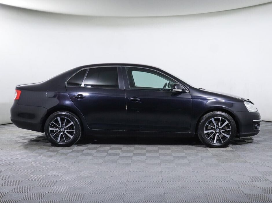 Volkswagen Jetta, 1.4 л, Робот, 2010 фото 6