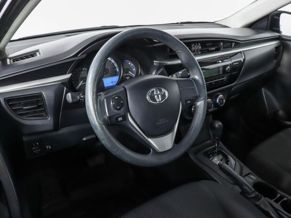 Toyota Corolla, 1.6 л, Вариатор, 2015 фото 11