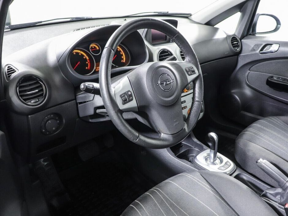Opel Corsa Cosmo, 1.2 л, Робот, 2008 фото 2