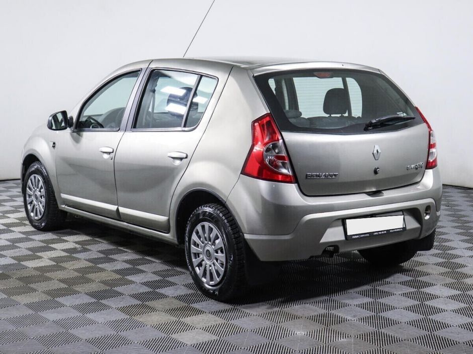 Renault Sandero, 1.6 л, АТ, 2011 фото 9