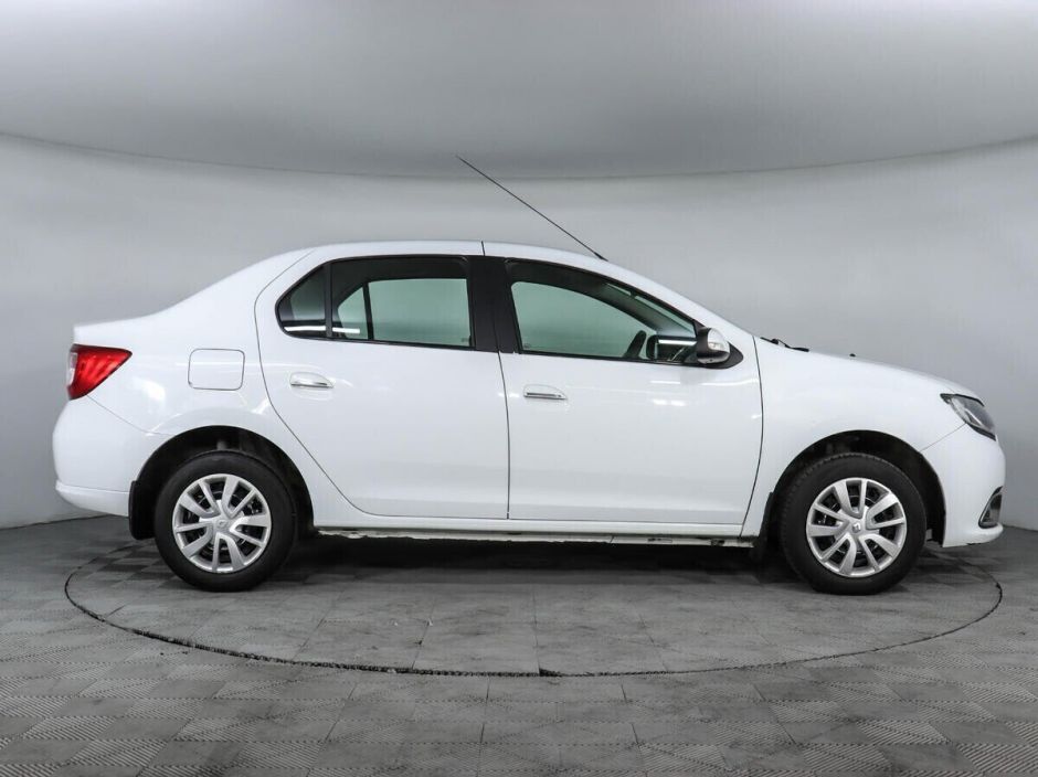 Renault Logan, 1.6 л, МТ, 2015 фото 6