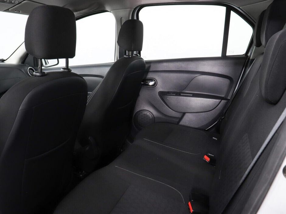 Renault Logan, 1.6 л, МТ, 2014 фото 1