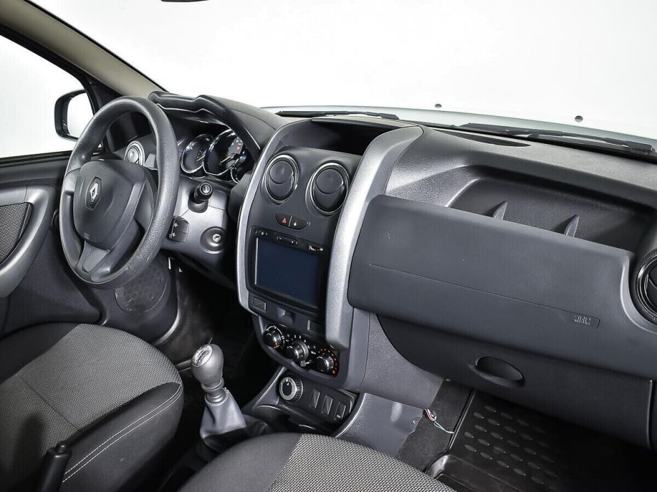 Renault Duster, 1.6 л, МТ, 2017 фото 13