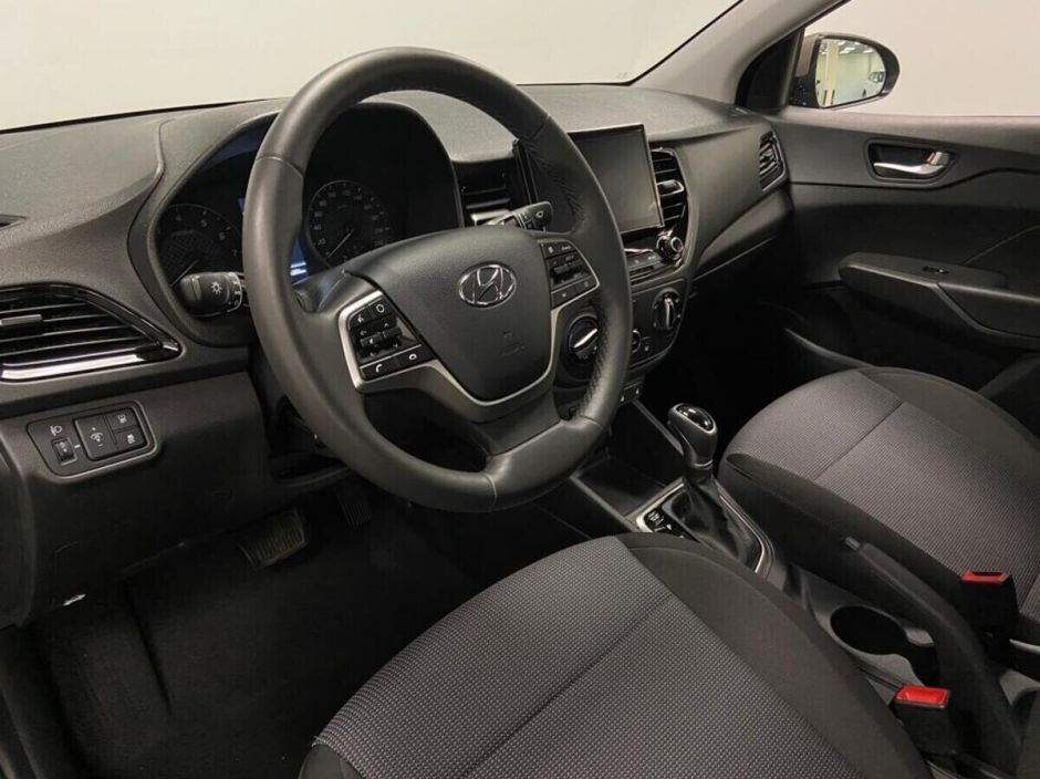 Hyundai Solaris, 1.6 л, АТ, 2022 фото 11