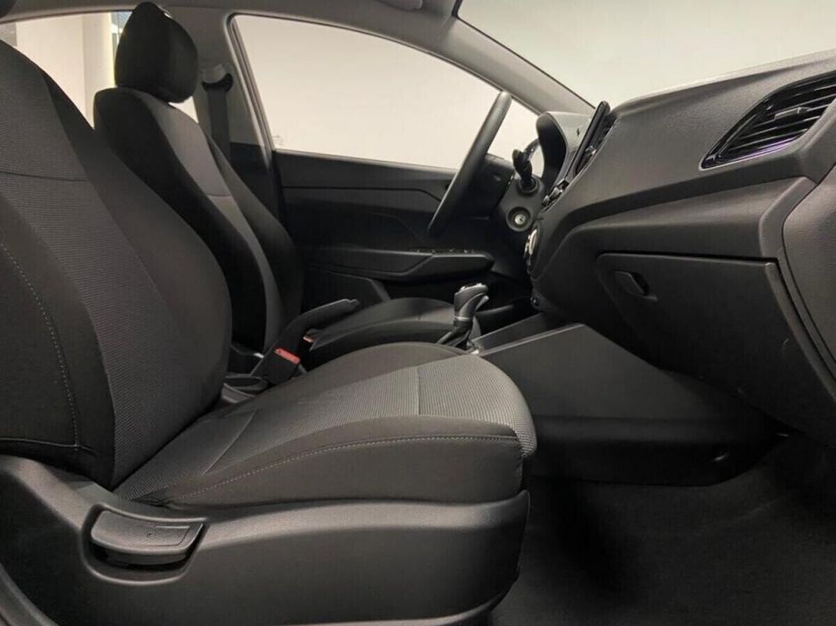 Hyundai Solaris, 1.6 л, АТ, 2022 фото 14
