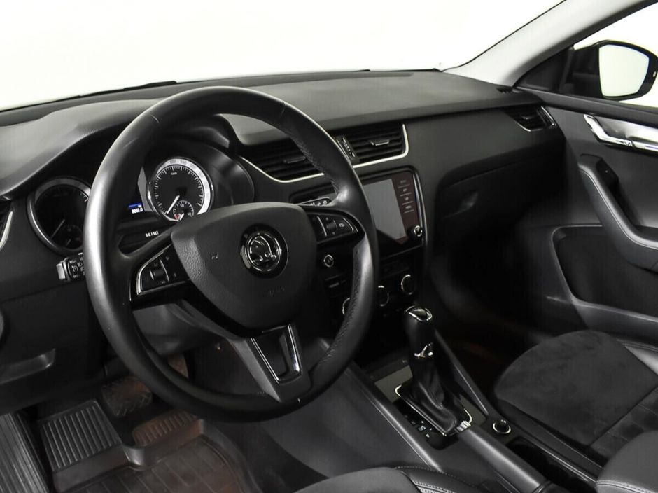 Skoda Octavia Импорт, 1.5 л, Робот, 2018 фото 7