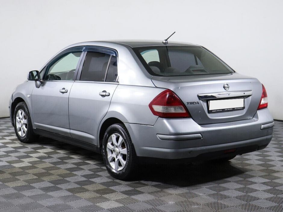 Nissan Tiida, 1.6 л, МТ, 2007 фото 9