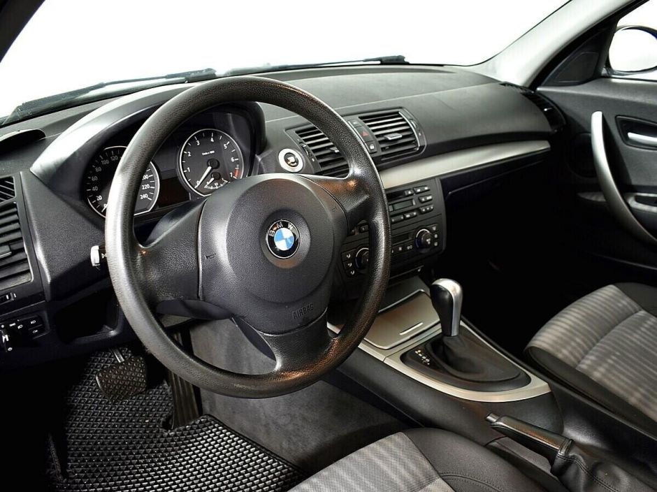 BMW 1 серии, 2.0 л, АТ, 2007 фото 17