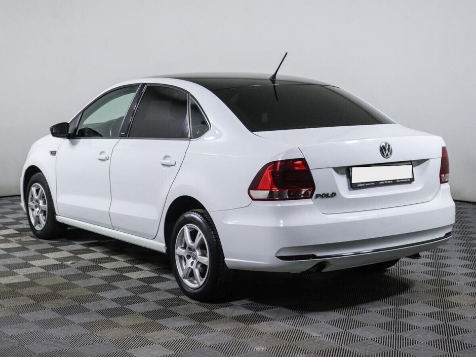 Volkswagen Polo, 1.6 л, АТ, 2016 фото 9